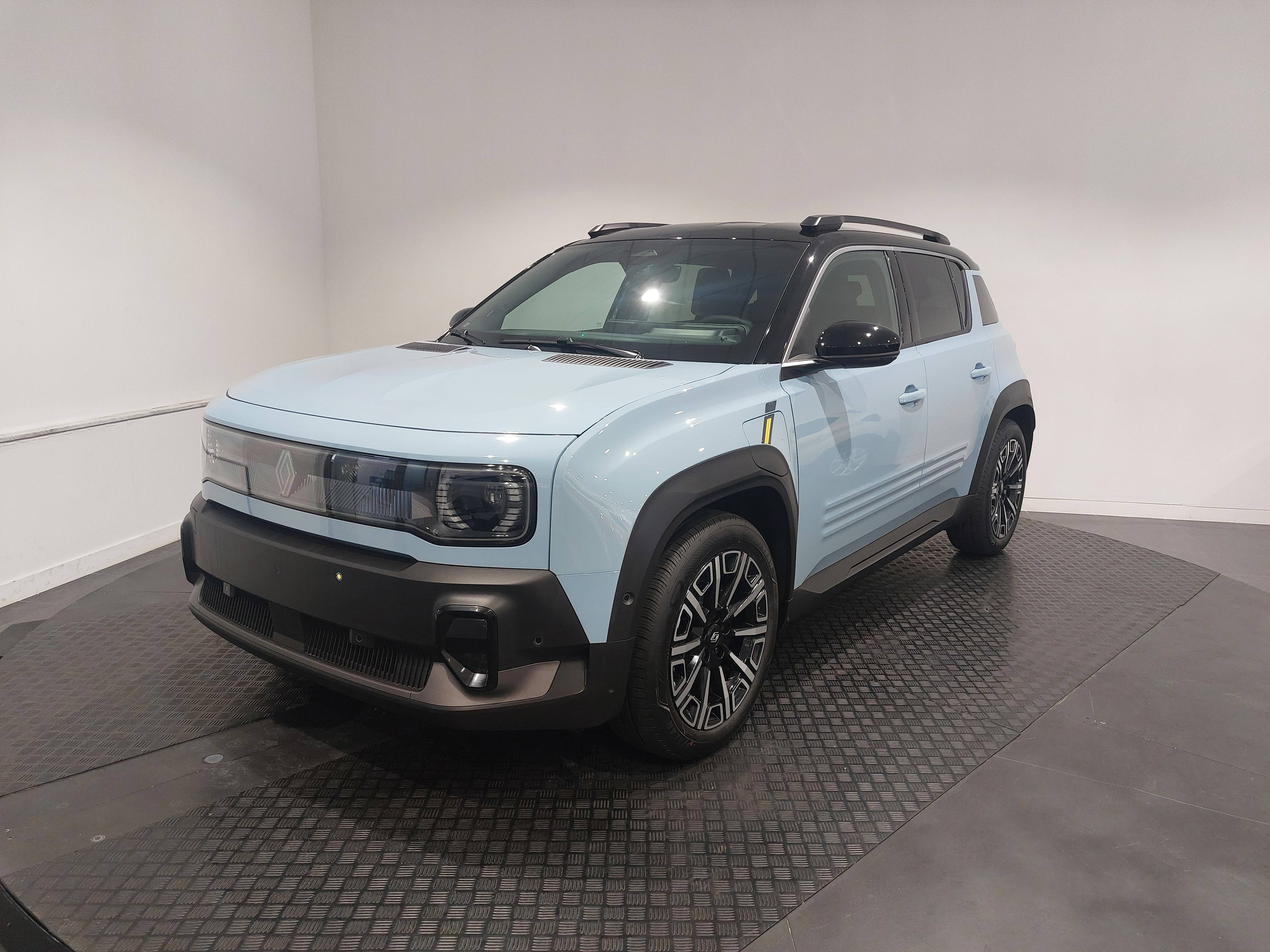 Renault 4 E-Tech Iconiq autonomía confort 110kW