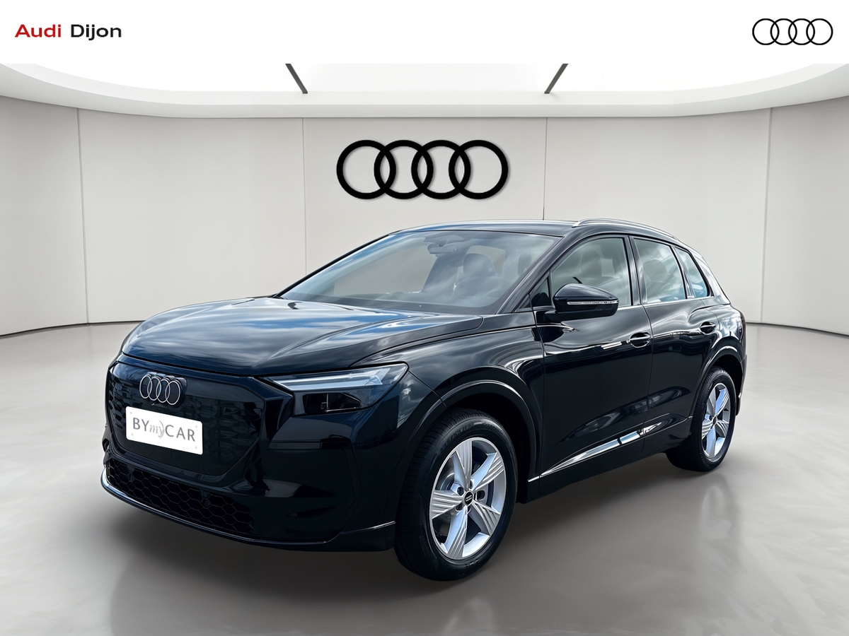 Audi Q4 SUV e-tron Performance Pack Business