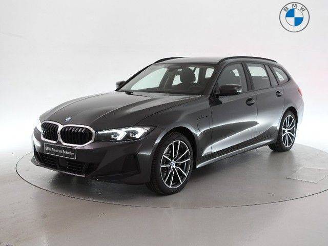 330e xDrive Touring