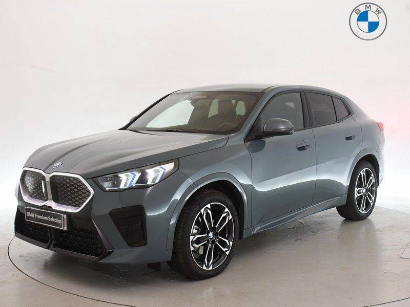 iX2 eDrive20A M Sport