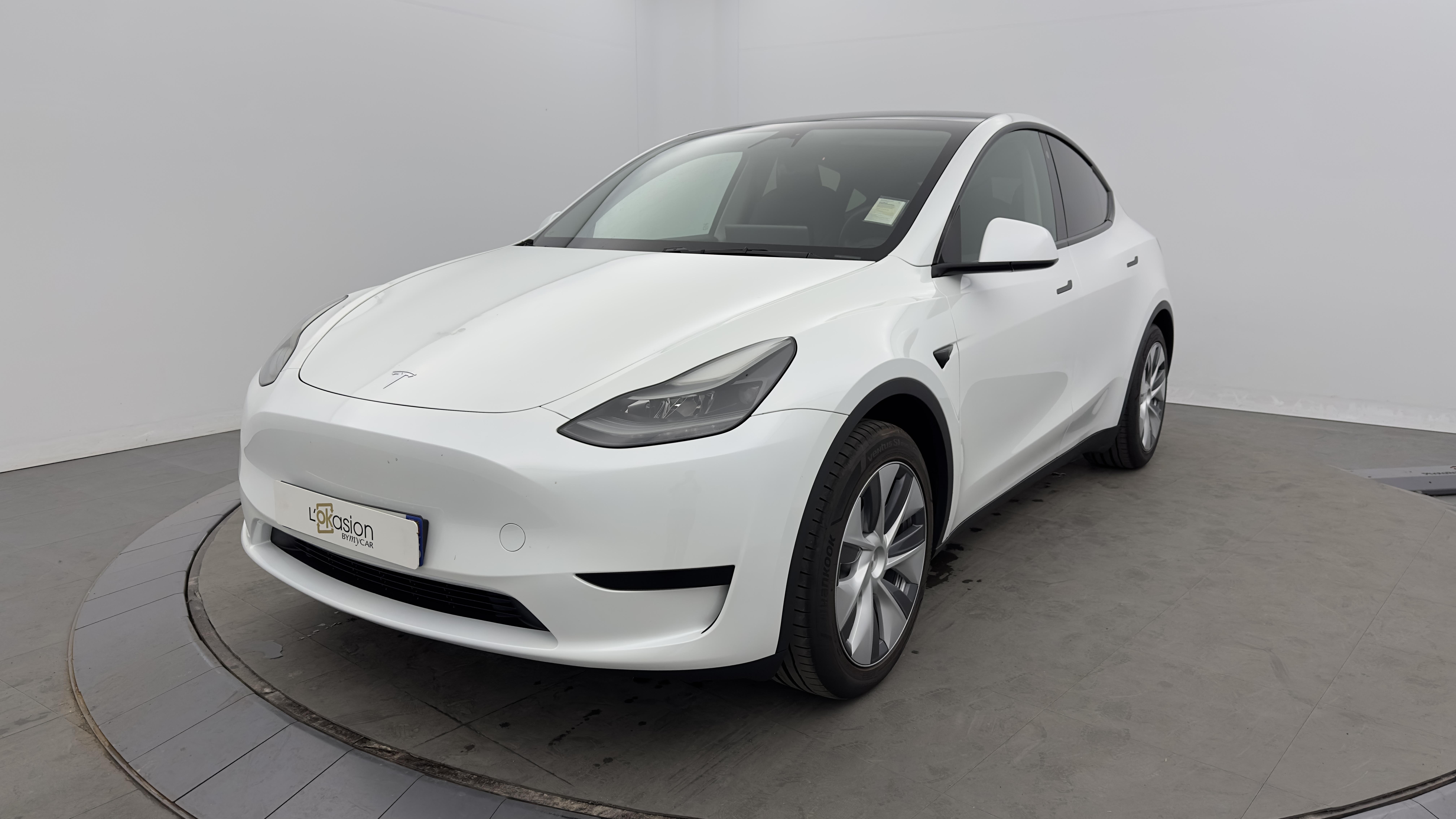 MODEL Y Standard RWD
