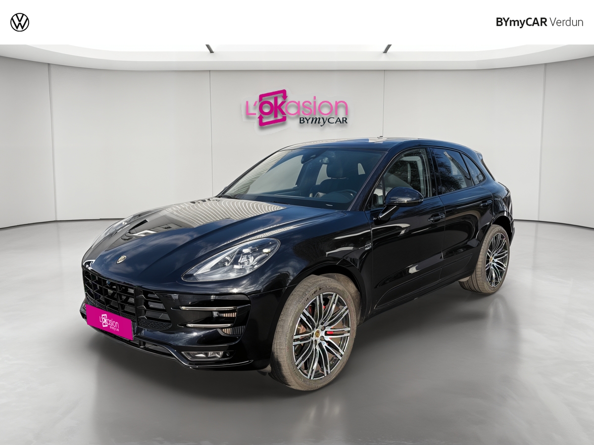 PORSCHE Macan